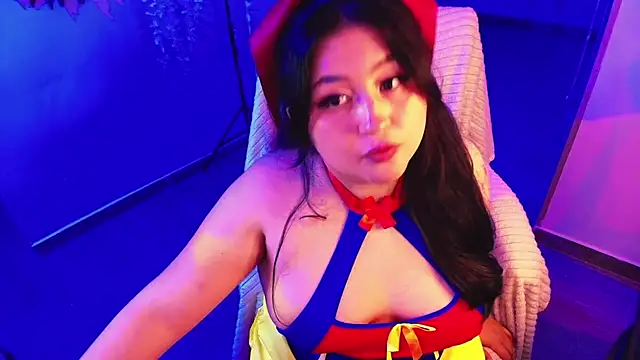 Sweet lenna online show from 05-19-26, 01:56