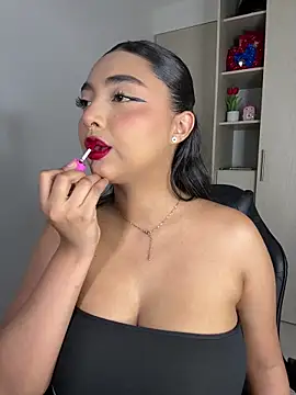 Snapshot of SASHASTRADA_ chatting on 02-17-26, 10:38 SASHASTRADA online show from 02-17-26, 10:38