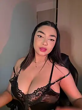 Snapshot of SASHASTRADA_ chatting on 02-27-26, 02:33 SASHASTRADA online show from 02-27-26, 02:33