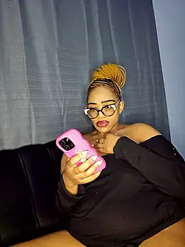 Snapshot of Sultrydiva1 chatting on 01-12-26, 02:17 Sultrydiva1 online show from 01-12-26, 02:17