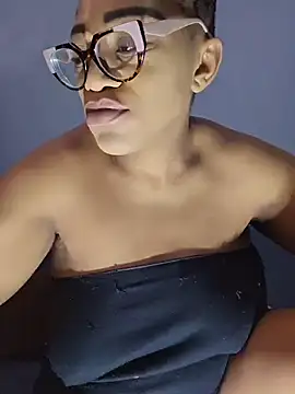 Snapshot of Sultrydiva1 chatting on 02-22-26, 08:13 Sultrydiva1 online show from 02-22-26, 08:13