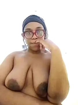 Sultrydiva1 online show from 05-15-26, 12:45