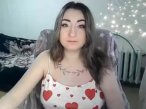 Snapshot of FoxyAnn12 chatting on 01-11-26, 12:32 FoxyAnn12 online show from 01-11-26, 12:32