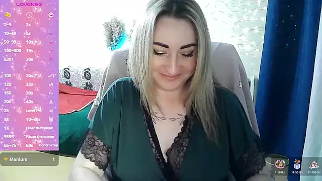 Snapshot of FoxyAnn12 chatting on 03-30-26, 04:52 FoxyAnn12 online show from 03-30-26, 04:52