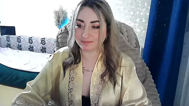 Snapshot of FoxyAnn12 chatting on 03-31-26, 04:51 FoxyAnn12 online show from 03-31-26, 04:51