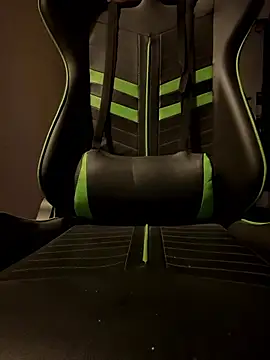 Snapshot of OohedSpectrum chatting on 01-14-26, 10:25 OohedSpectrum online show from 01-14-26, 10:25