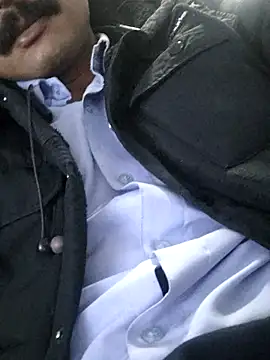 Snapshot of your_hot_dady chatting on 01-06-26, 06:11 your hot dady online show from 01-06-26, 06:11