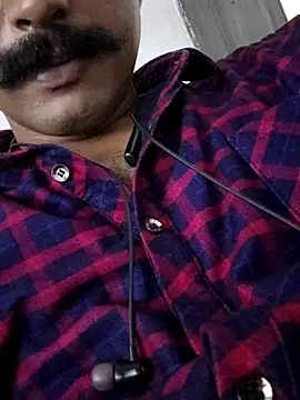 Snapshot of your_hot_dady chatting on 03-15-26, 08:59 your hot dady online show from 03-15-26, 08:59