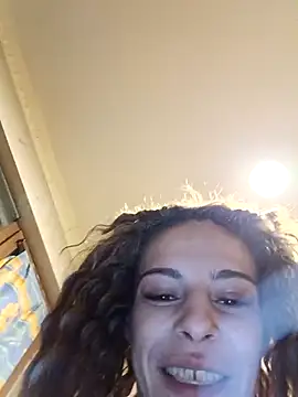 Snapshot of dear2002 chatting on 01-12-26, 03:01 dear2002 online show from 01-12-26, 03:01