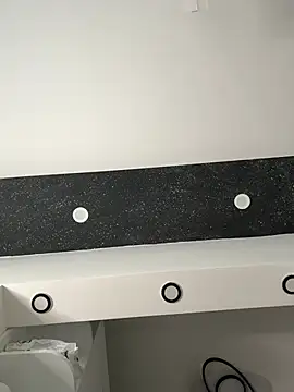 Snapshot of dear2002 chatting on 02-15-26, 09:30 dear2002 online show from 02-15-26, 09:30