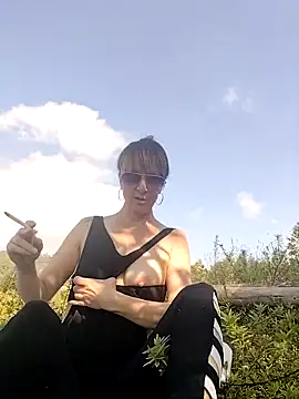 Snapshot of IVANNAFOXvh chatting on 02-28-26, 02:07 IVANNAFOXvh online show from 02-28-26, 02:07