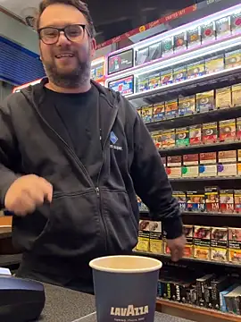 Snapshot of Dominic2295 chatting on 01-19-26, 05:00 Dominic2295 online show from 01-19-26, 05:00