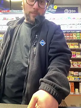 Snapshot of Dominic2295 chatting on 02-23-26, 05:16 Dominic2295 online show from 02-23-26, 05:16