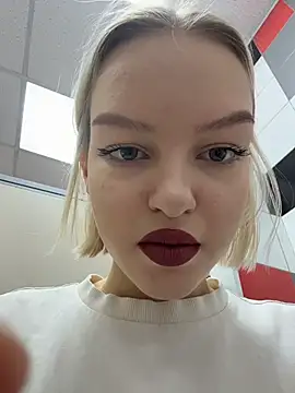 AshleyMur online show from 02-18-26, 04:08