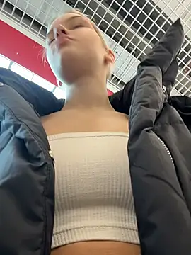 AshleyMur online show from 03-12-26, 06:52