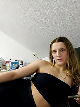 HotAlice69 online show from 03-11-26, 04:35