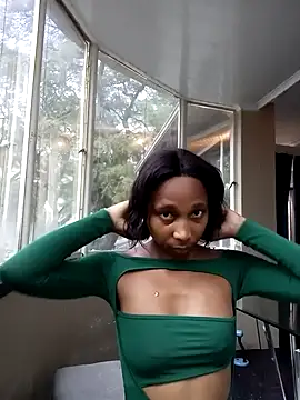 ExtraDoll online show from 04-24-26, 07:22