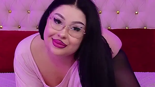 Snapshot of LunaXBabe chatting on 05-07-26, 11:04 LunaXBabe online show from 05-07-26, 11:04
