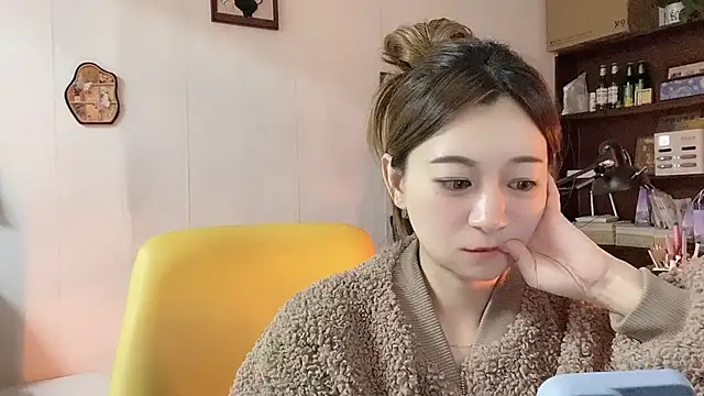 Xiaojuzi- online show from 04-06-26, 12:50