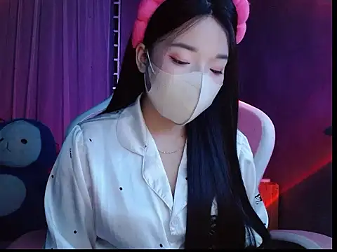 Snapshot of -Tamy- chatting on 01-16-26, 03:27 -Tamy- online show from 01-16-26, 03:27