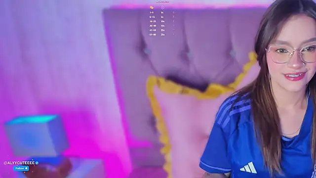 Snapshot of alyy_cut3 chatting on 02-27-26, 08:20 alyy cut3 online show from 02-27-26, 08:20