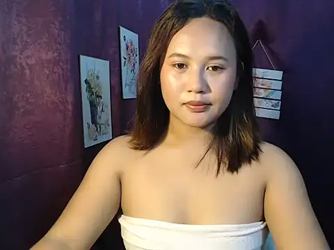 creamycarra online show from 06-19-26, 09:35