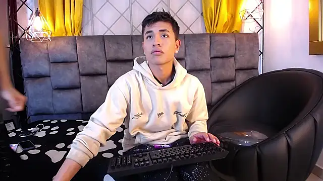 Maik Russo online show from 02-03-26, 11:48