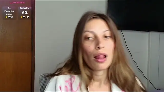 Sweet moon v  online show from 06-09-26, 01:06