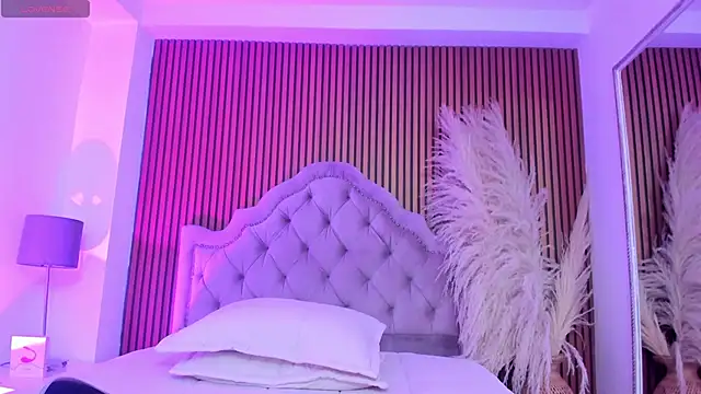 Violett hott  online show from 03-06-26, 12:23