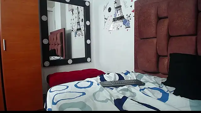 Snapshot of vzafiroper chatting on 03-07-26, 03:58 vzafiroper online show from 03-07-26, 03:58