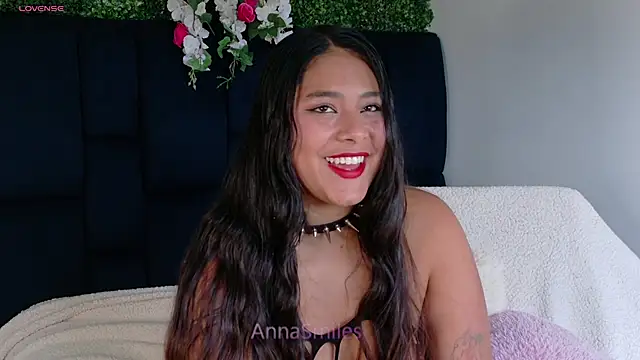 AnnaSmiles online show from 07-13-26, 06:44