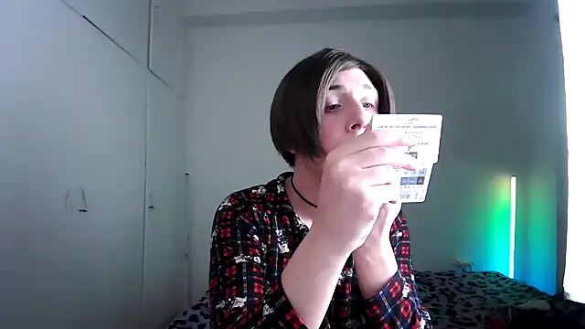 HoneyValentine online show from 02-08-26, 08:56