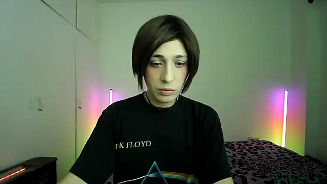 HoneyValentine online show from 02-13-26, 09:44