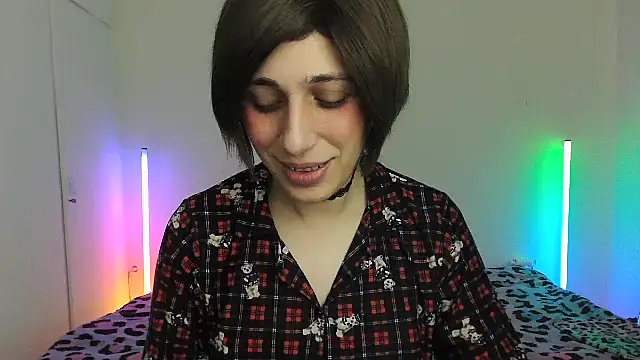 HoneyValentine online show from 02-18-26, 08:49