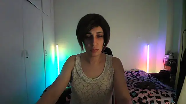 Snapshot of HoneyValentine chatting on 05-13-26, 07:33 HoneyValentine online show from 05-13-26, 07:33