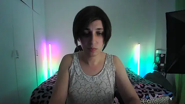 Snapshot of HoneyValentine chatting on 06-06-26, 07:40 HoneyValentine online show from 06-06-26, 07:40