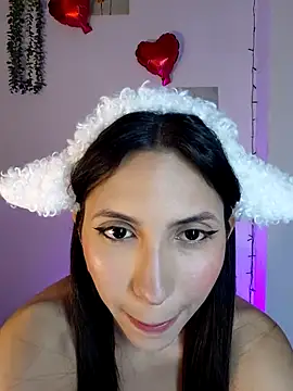 Snapshot of FrierenHot chatting on 03-08-26, 05:44 FrierenHot online show from 03-08-26, 05:44