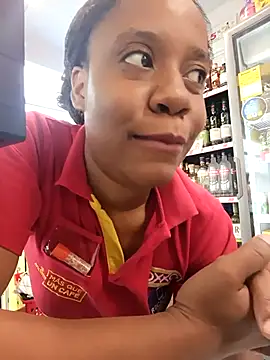 Snapshot of Asia_37 chatting on 03-12-26, 08:15 Asia 37 online show from 03-12-26, 08:15