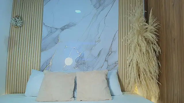 Meghanparker01 online show from 03-07-26, 11:02