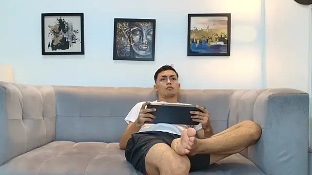 AVENGER BOYS2026 online show from 01-18-26, 01:20