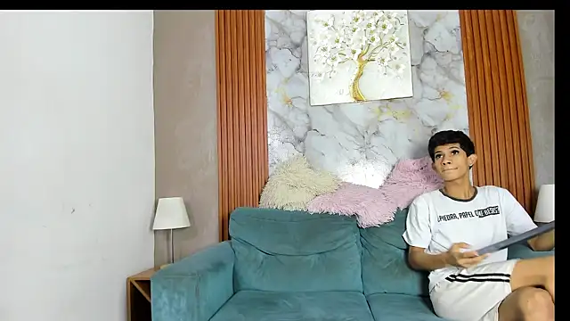 AVENGER BOYS2026 online show from 07-12-26, 07:38