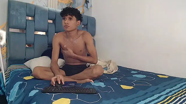 Snapshot of MAPOLA_GREAT chatting on 02-12-26, 07:36 MAPOLA GREAT online show from 02-12-26, 07:36