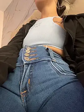 Michelle ec online show from 04-18-26, 04:33