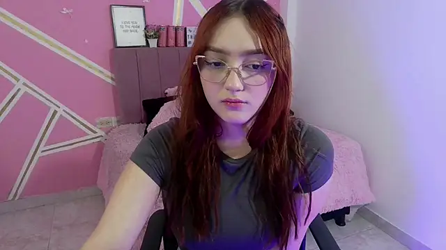 Snapshot of Natasha_Romanof18 chatting on 02-26-26, 04:11 Natasha Romanof18 online show from 02-26-26, 04:11