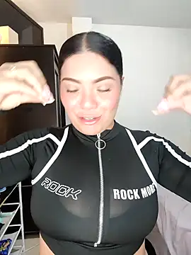 Snapshot of brenda_palacio chatting on 02-21-26, 09:38 brenda palacio online show from 02-21-26, 09:38