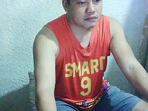 Snapshot of UrAsianGuy90 chatting on 01-13-26, 12:27 UrAsianGuy90 online show from 01-13-26, 12:27