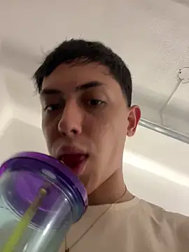 Snapshot of Iamcami_ chatting on 02-21-26, 07:15 Iamcami online show from 02-21-26, 07:15