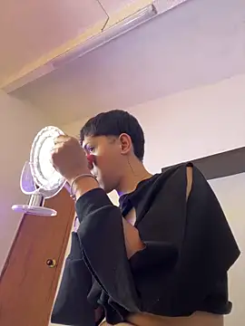 Snapshot of Iamcami_ chatting on 03-05-26, 06:59 Iamcami online show from 03-05-26, 06:59