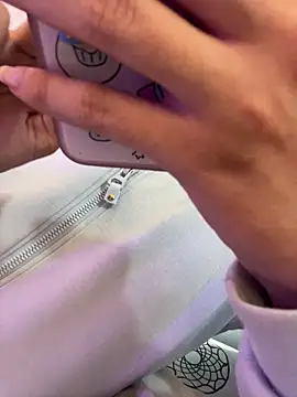 Snapshot of Iamcami_ chatting on 03-06-26, 07:10 Iamcami online show from 03-06-26, 07:10