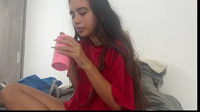 Sarah sumemers online show from 07-06-26, 08:22